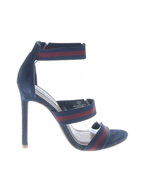 1 shoe size - 8