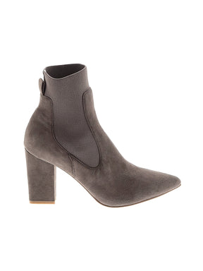 1 shoe size - 8