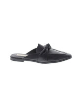 1 shoe size - 9