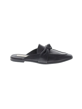 1 shoe size - 9
