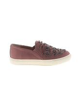 1 shoe size - 8