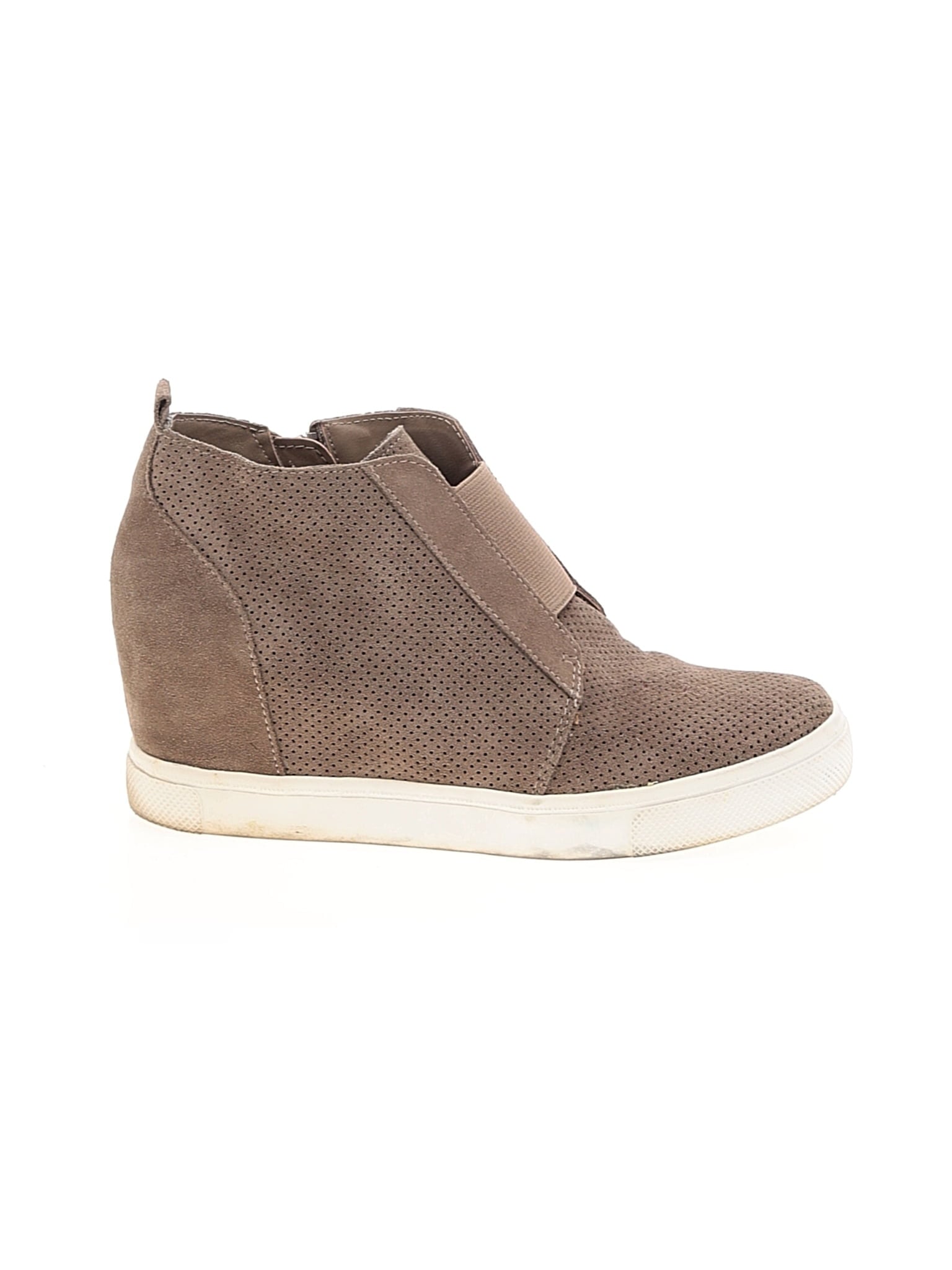 1 shoe size - 8