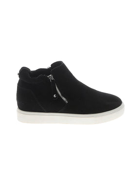 1 shoe size - 8