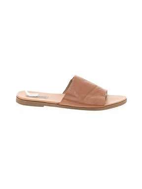 1 shoe size - 10