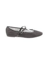 1 shoe size - 10