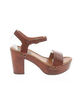 1 shoe size - 7 1/2