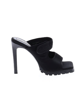 1 shoe size - 8