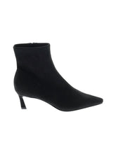 1 shoe size - 9