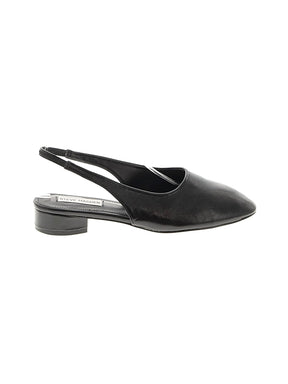 1 shoe size - 8