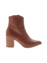1 shoe size - 7 1/2