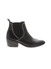 1 shoe size - 6 1/2