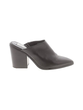 1 shoe size - 7 1/2