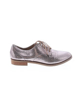 1 shoe size - 7 1/2