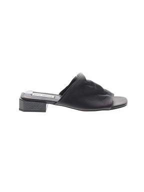 1 shoe size - 8