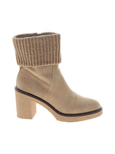 1 shoe size - 9