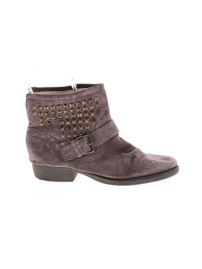 1 shoe size - 8 1/2