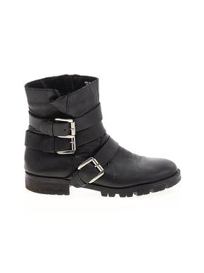 1 shoe size - 7 1/2
