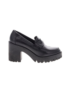 1 shoe size - 8