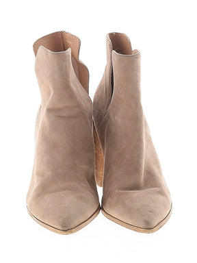 2 shoe size - 9 1/2