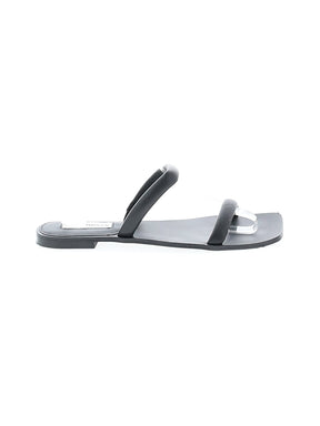 1 shoe size - 9