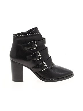 1 shoe size - 8