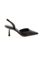 1 shoe size - 11
