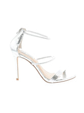 1 shoe size - 9