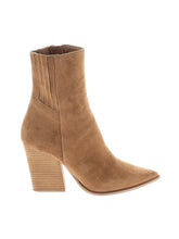 1 shoe size - 8