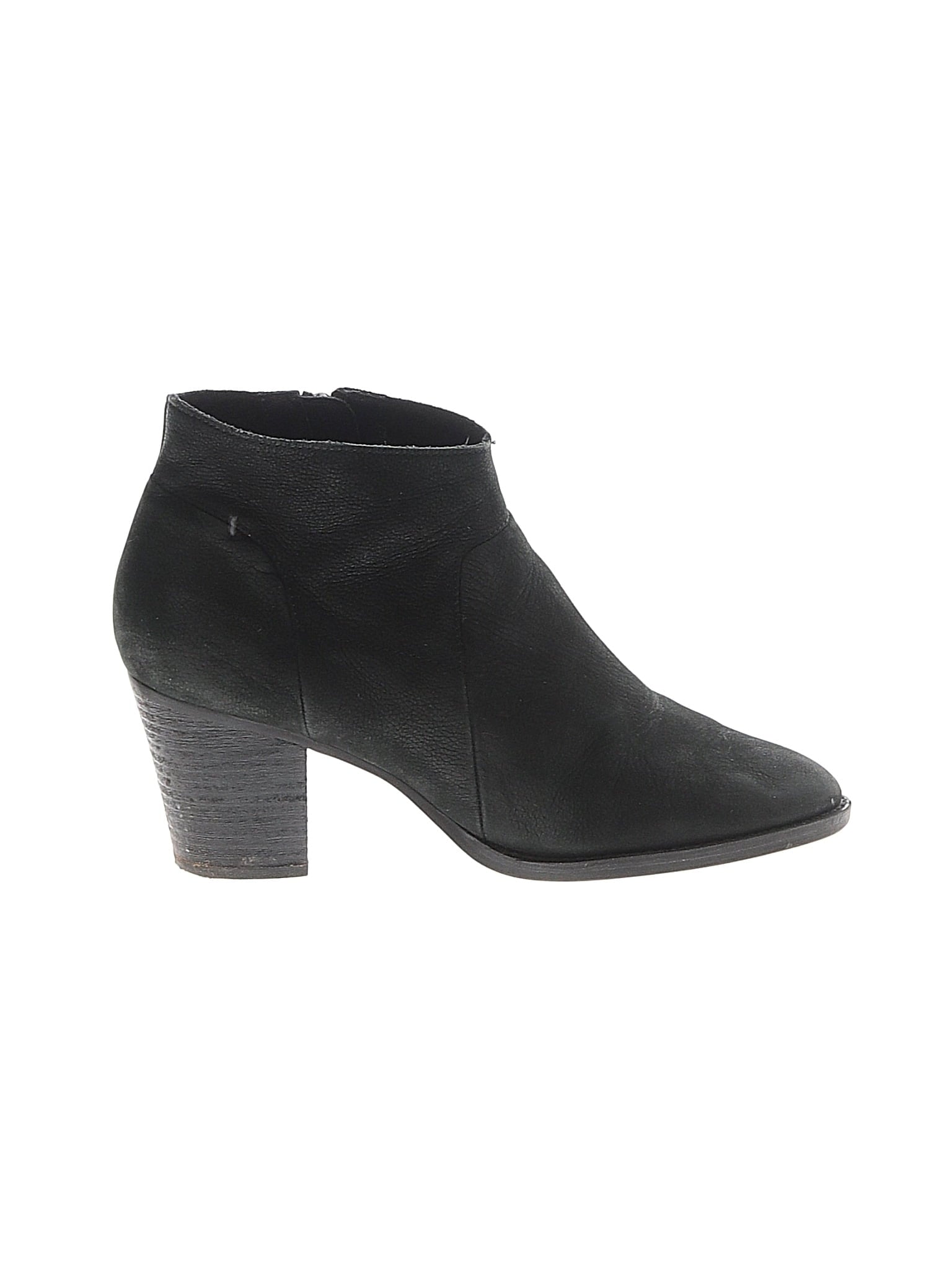 1 shoe size - 9 1/2