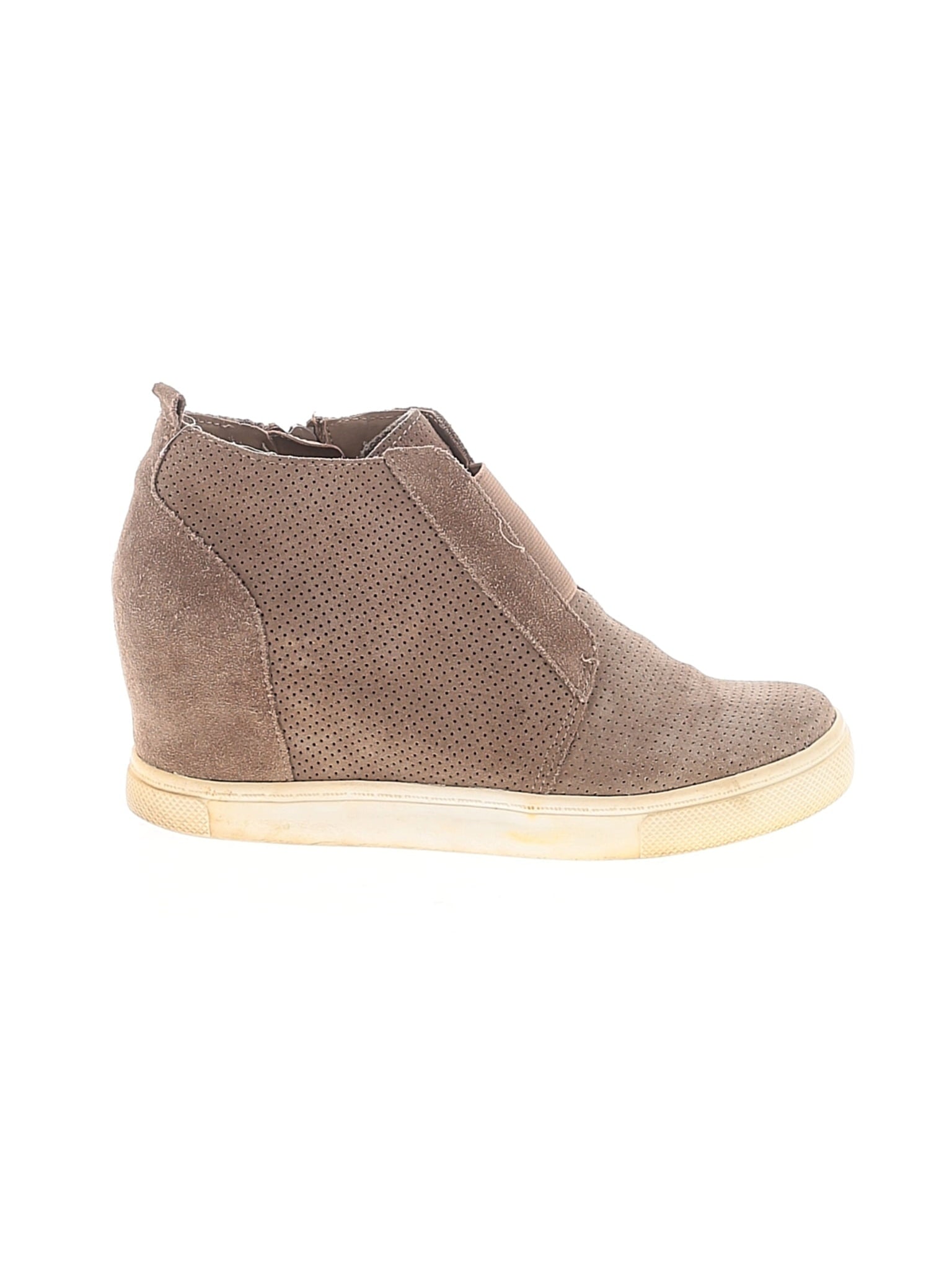1 shoe size - 9