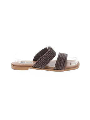1 shoe size - 8
