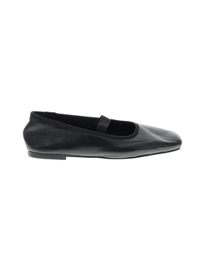 1 shoe size - 6